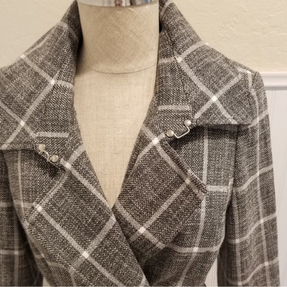 💋White House Black Market Plaid belted Trench Coat💋 - Picture 8 of 11